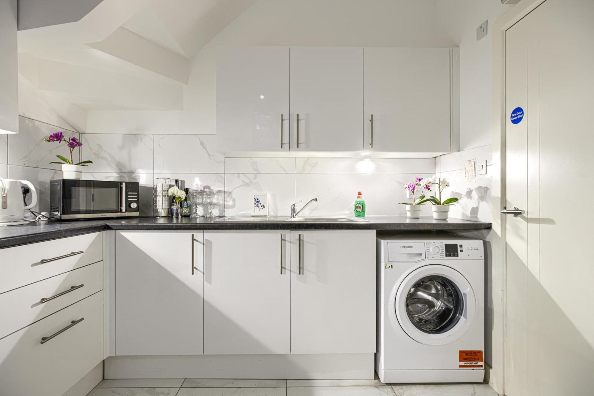 The Finsbury Deluxe Apartments Лондон Экстерьер фото