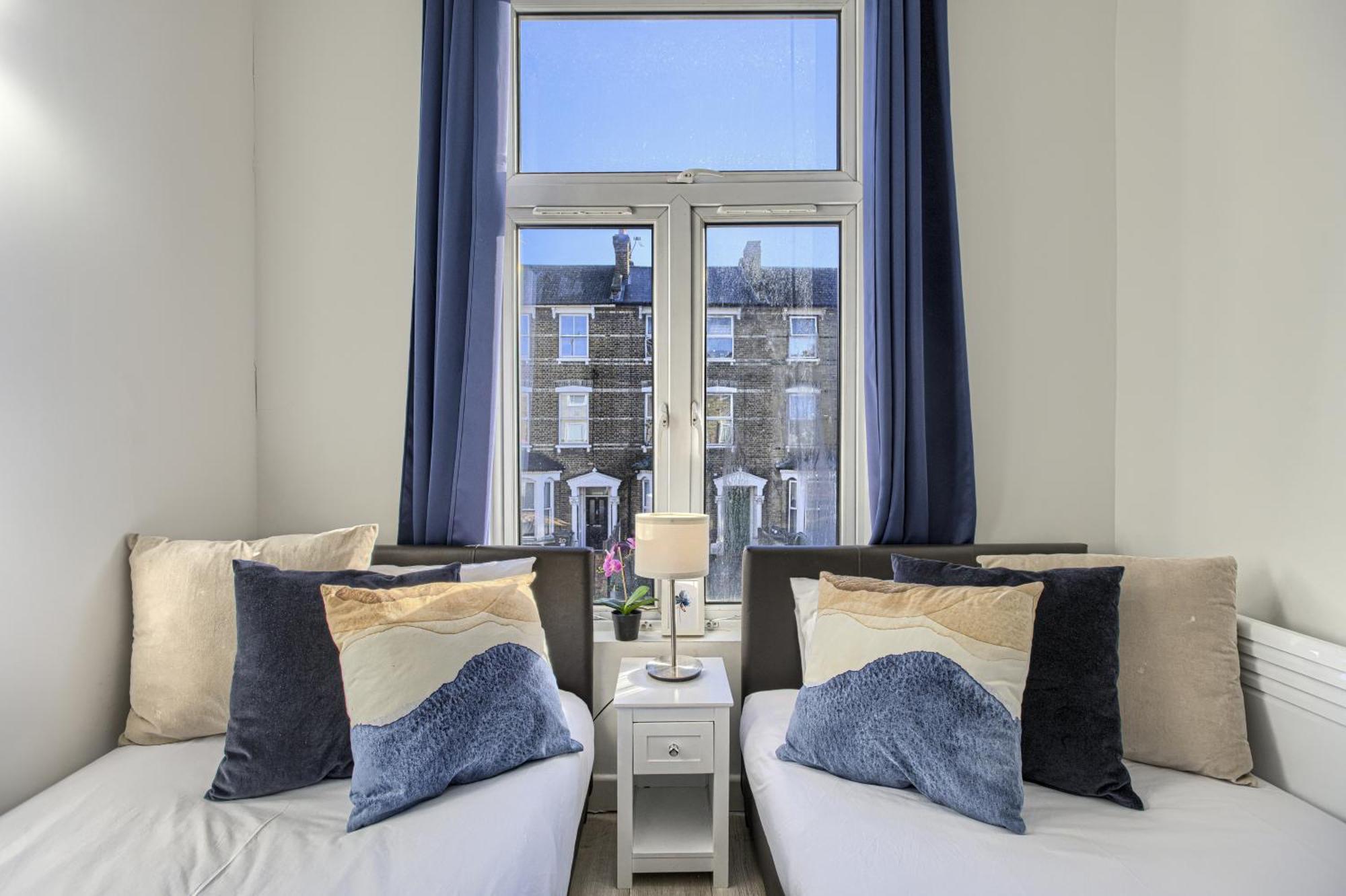 The Finsbury Deluxe Apartments Лондон Экстерьер фото