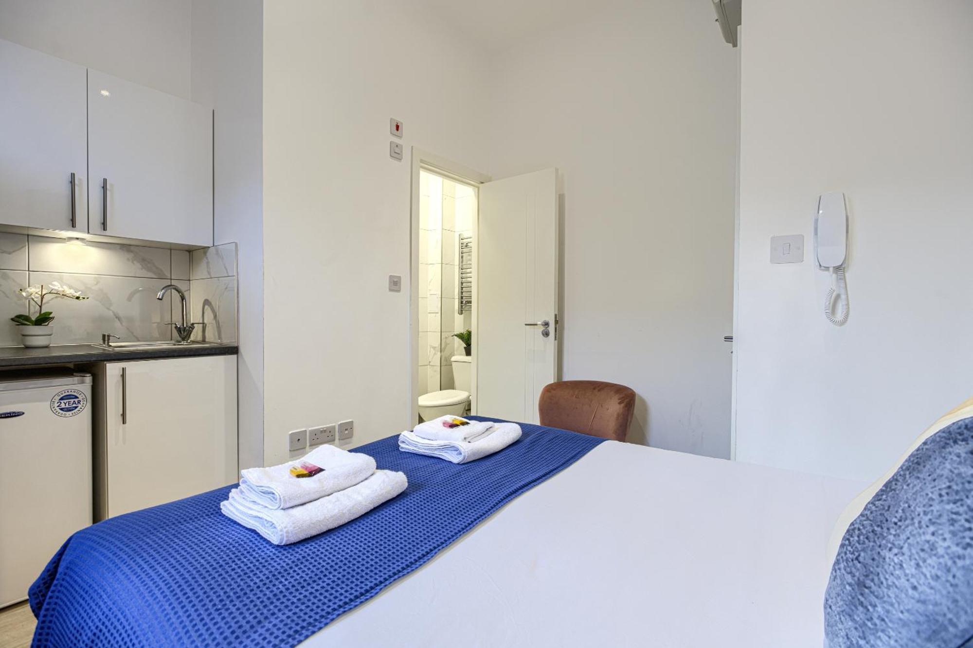The Finsbury Deluxe Apartments Лондон Номер фото