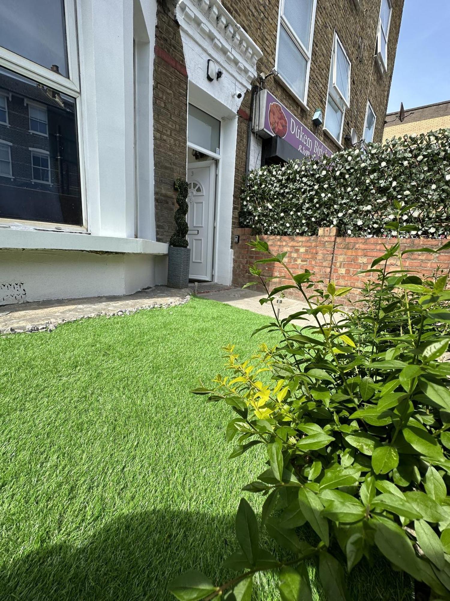 The Finsbury Deluxe Apartments Лондон Экстерьер фото